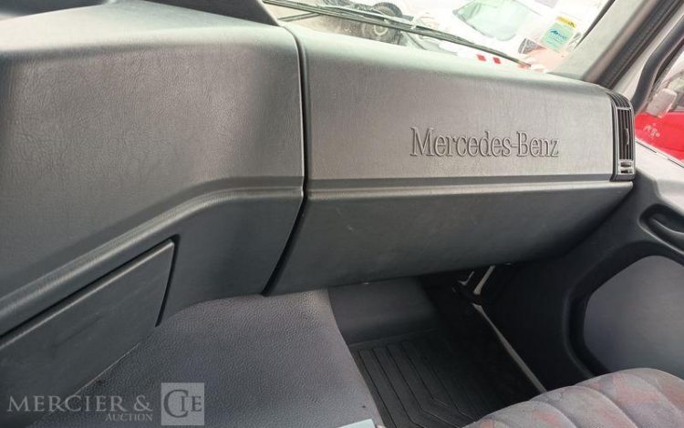 MERCEDES MERCEDES ACTROS AVEC NACELLE MULTITEL J340TA DIESEL 40M – 149769 KMS – AN 2001 BLANC 944ALY59