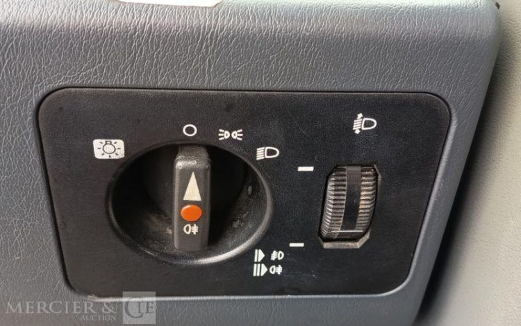 MERCEDES MERCEDES ACTROS AVEC NACELLE MULTITEL J340TA DIESEL 40M – 149769 KMS – AN 2001 BLANC 944ALY59