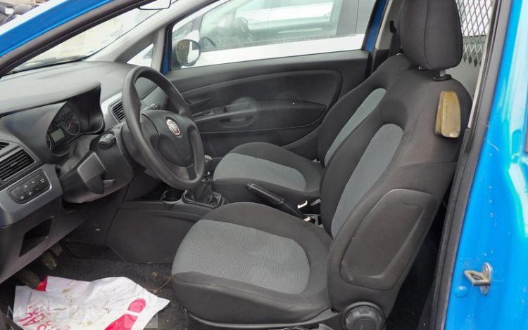 FIAT PUNTO ESS/GNV  AG-936-MJ