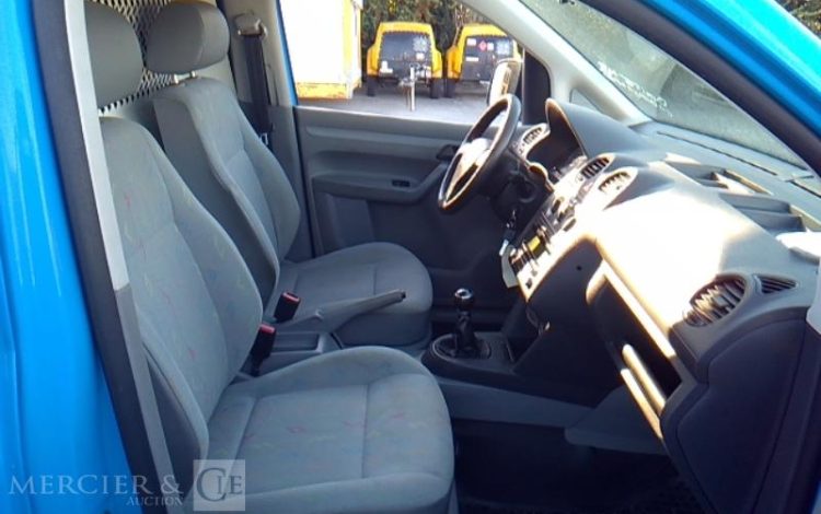 VOLKSWAGEN CADDY  BF-355-BH