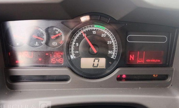 RENAULT 220DXI HAYON – EN DESIGNATION(93)  BP-909-RR