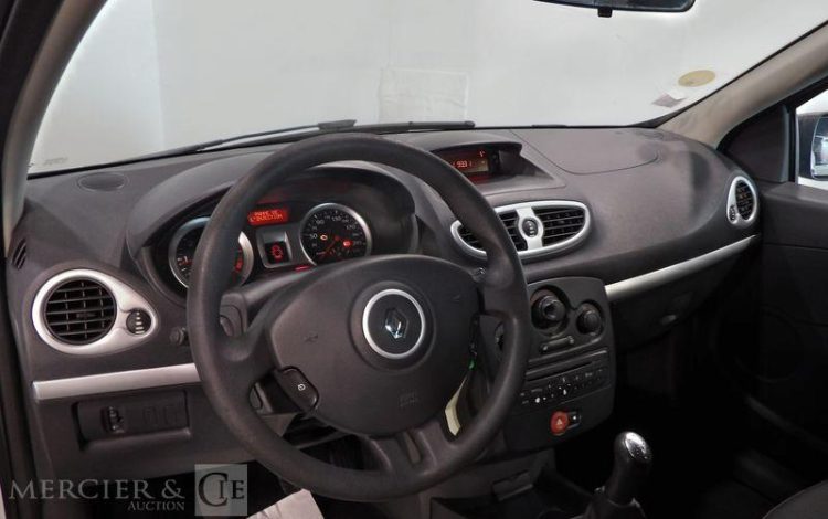 RENAULT CLIO III DCI  CJ-229-JC