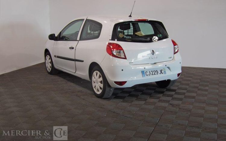 RENAULT CLIO III DCI  CJ-229-JC