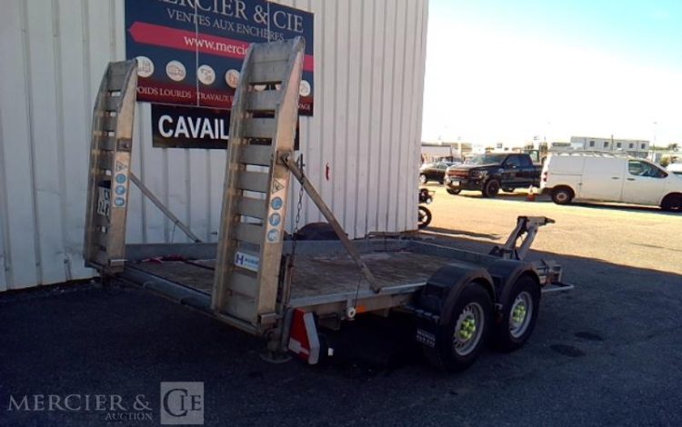 HUBIERE REMORQUE PORTE-ENGIN CU 2T8  CK-148-FB
