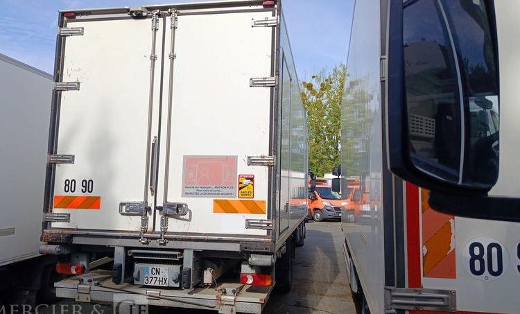 IVECO EUROCARGO 160E22 EEV FRIGO/HAYON -EN DESIGNATION(93)  CN-377-HX