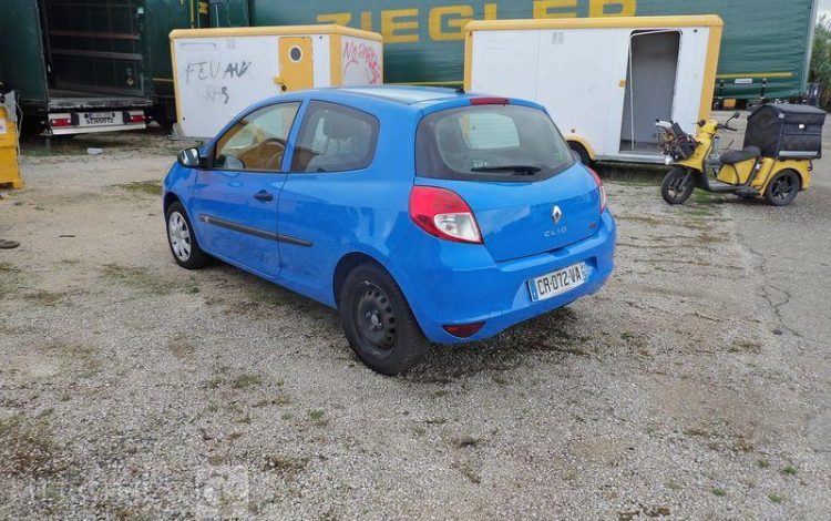 RENAULT CLIO  CR-072-VA