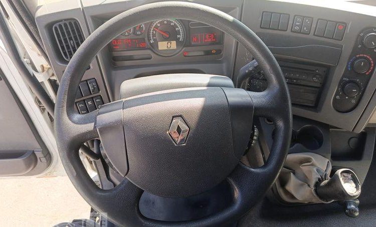RENAULT 220 DXI FRIGO/HAYON- EN DESIGNATION(93)  CR-388-AZ