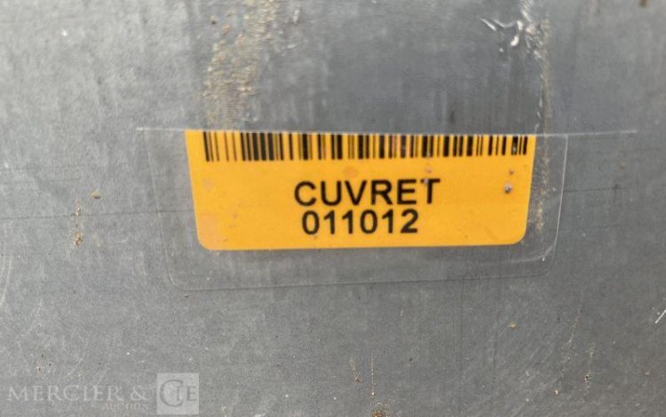 SCHUTZ LOT DE 5 CUVES A FIOUL 700 LITRES AVEC PASSAGE DE FOURCHES SUR CHARIOT ROULANT BLANC CUV010979