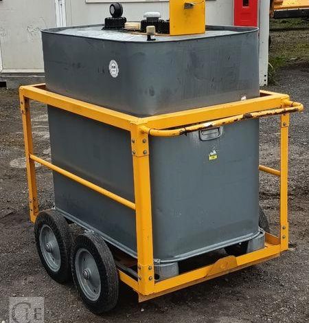 SCHUTZ CUVE A FIOUL 700 LITRES PALETTISABLE SUR CHARIOT ROULANT BLANC CUV011149