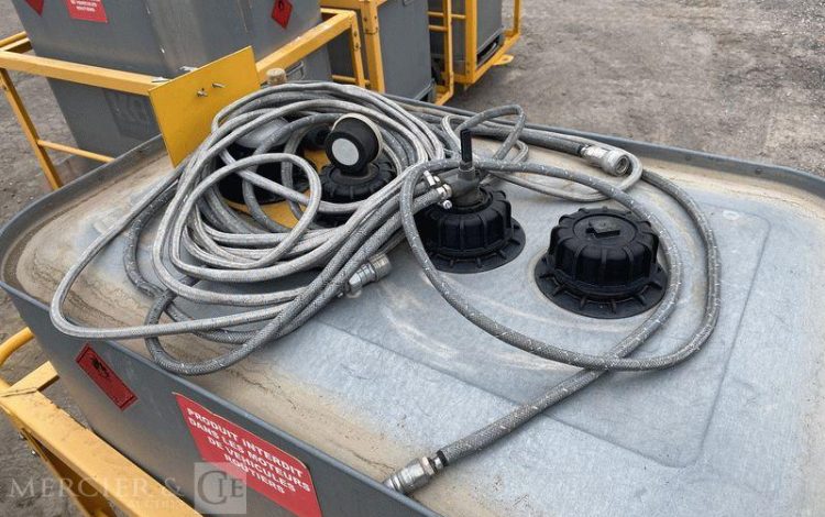 SCHUTZ LOT DE 5 CUVES A FIOUL 700 LITRES PALETTISABLE SUR CHARIOT ROULANT BLANC CUV011227