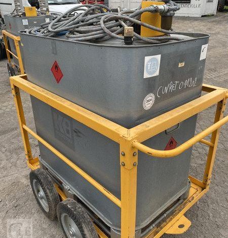 SCHUTZ LOT DE 5 CUVES A FIOUL 700 LITRES PALETTISABLE SUR CHARIOT ROULANT BLANC CUV011227