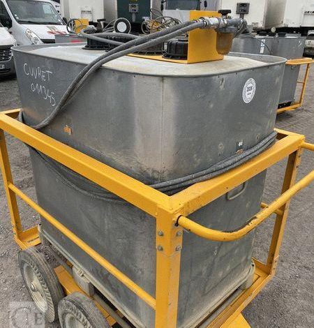 SCHUTZ LOT DE 5 CUVES A FIOUL 700 LITRES PALETTISABLE SUR CHARIOT ROULANT BLANC CUV011345