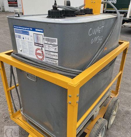 SCHUTZ LOT DE 5 CUVES A FIOUL 700 LITRES PALETTISABLE SUR CHARIOT ROULANT BLANC CUV011345