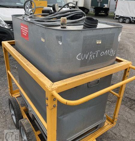 SCHUTZ LOT DE 5 CUVES A FIOUL 700 LITRES PALETTISABLE SUR CHARIOT ROULANT BLANC CUV011345
