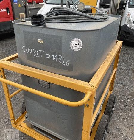 SCHUTZ LOT DE 5 CUVES A FIOUL 700 LITRES PALETTISABLE SUR CHARIOT ROULANT BLANC CUV011345