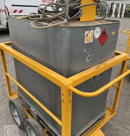 SCHUTZ LOT DE 5 CUVES A FIOUL 700 LITRES PALETTISABLE SUR CHARIOT ROULANT BLANC CUV011345