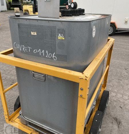 SCHUTZ LOT DE 5 CUVES A FIOUL 700 LITRES PALETTISABLE SUR CHARIOT ROULANT BLANC CUV011345