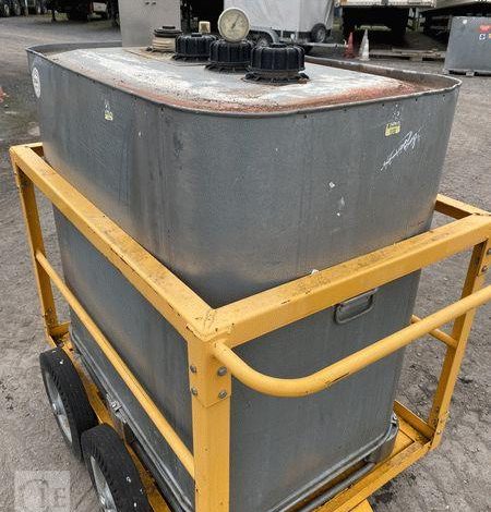 SCHUTZ LOT DE 5 CUVES A FIOUL 700 LITRES PALETTISABLE SUR CHARIOT ROULANT BLANC CUV011345