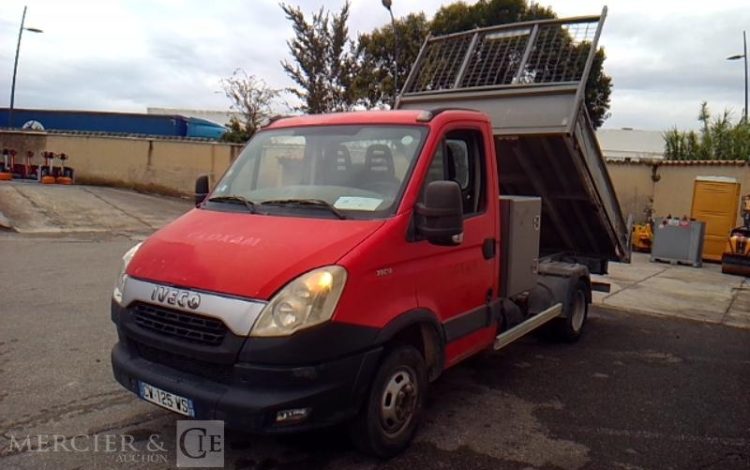 IVECO 35C13 BENNE SIMPLE CABINE COFFRE ROUGE CW-125-WS