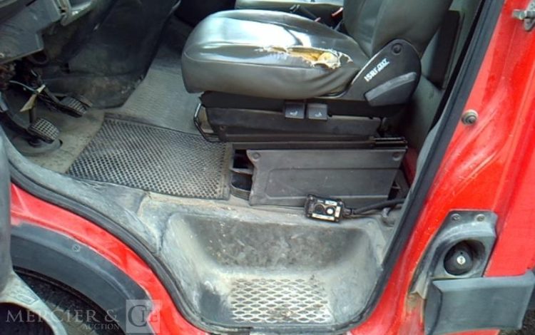 IVECO 35C13 BENNE SIMPLE CABINE COFFRE ROUGE CW-125-WS