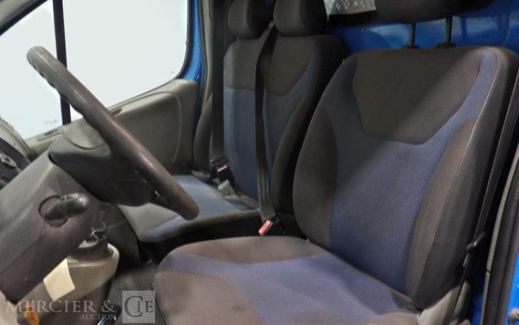 RENAULT TRAFIC II DCI  CX-240-SM
