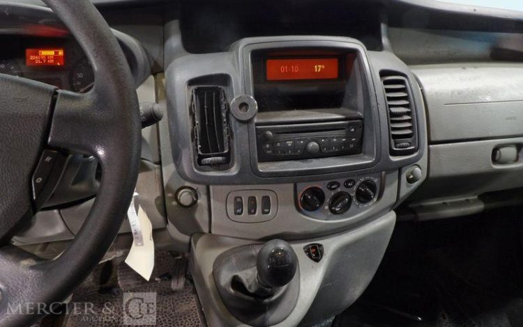 RENAULT TRAFIC II DCI  CX-240-SM