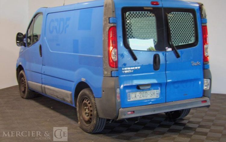 RENAULT TRAFIC II DCI  CX-240-SM