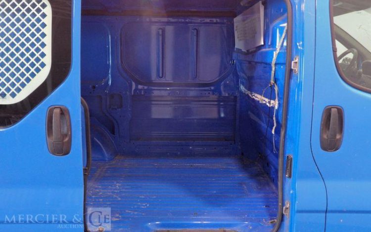 RENAULT TRAFIC II DCI  CX-240-SM