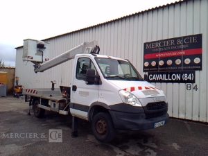 IVECO 35S11 NACELLE SUR VL 160 ALU/DS – 16M – 5590H – BLANC CX-532-MC