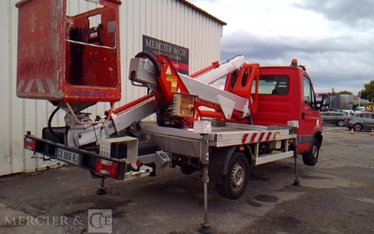 MULTITEL 35S11 NACELLE SUR VL MX170 – 17M – 5587H – ROUGE CX-869-RJ