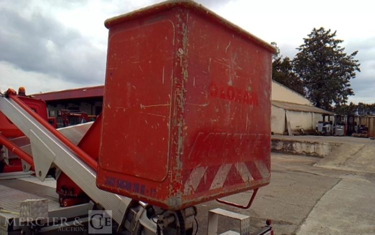 MULTITEL 35S11 NACELLE SUR VL MX170 – 17M – 5587H – ROUGE CX-869-RJ