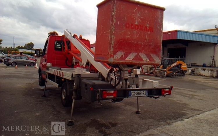 MULTITEL 35S11 NACELLE SUR VL MX170 – 17M – 5587H – ROUGE CX-869-RJ