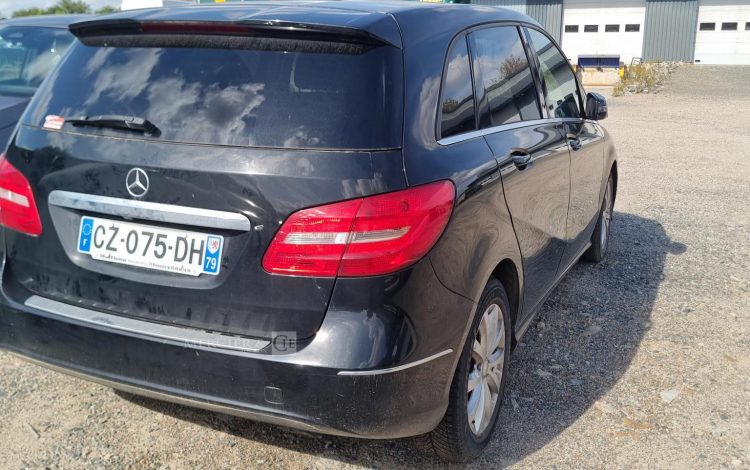 MERCEDES CLASSE B 180 CDI 110ch 7G-DCT NOIR CZ-075-DH