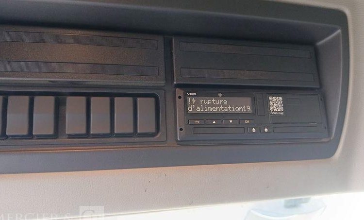 RENAULT 180 DXI FRIGO/HAYON – EN DESIGNATION(93)  DB-191-KF