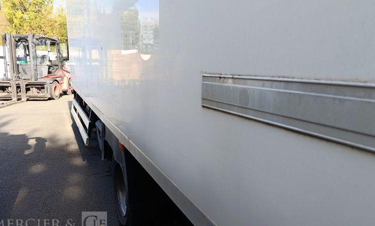 RENAULT 180 DXI FRIGO/HAYON – EN DESIGNATION(93)  DB-191-KF