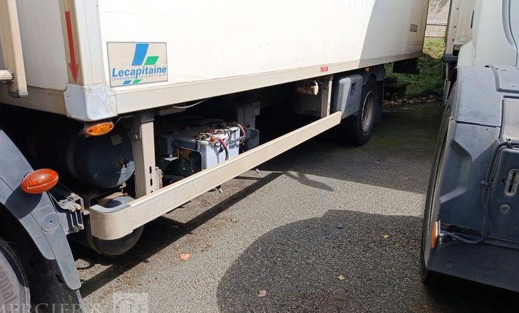 IVECO 100E18 EEV FRIGO/HAYON -EN DESIGNATION(93)  DE-286-BZ