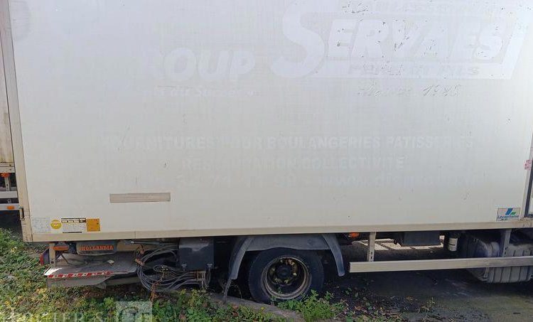 IVECO 100E18 EEV FRIGO/HAYON -EN DESIGNATION(93)  DE-286-BZ