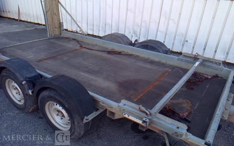 HUBIERE REMORQUE PORTE-ENGIN CU 2T8  DH-456-VQ