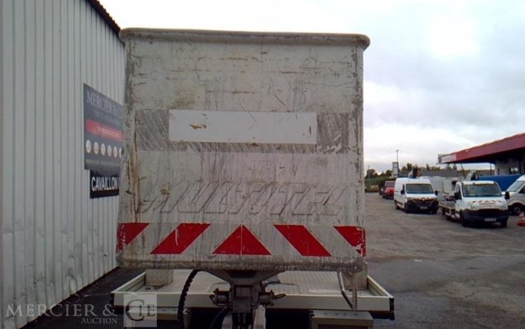 IVECO 35S11 NACELLE SUR VL 160 ALU/DS – 16M – 2934H – BLANC DK-228-KY