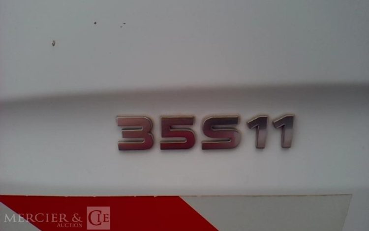 IVECO 35S11 NACELLE SUR VL 160 ALU/DS – 16M – 2934H – BLANC DK-228-KY