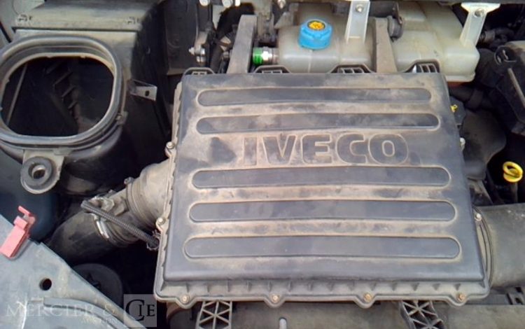 IVECO 35S11 NACELLE SUR VL 160 ALU/DS – 16M – 2934H – BLANC DK-228-KY
