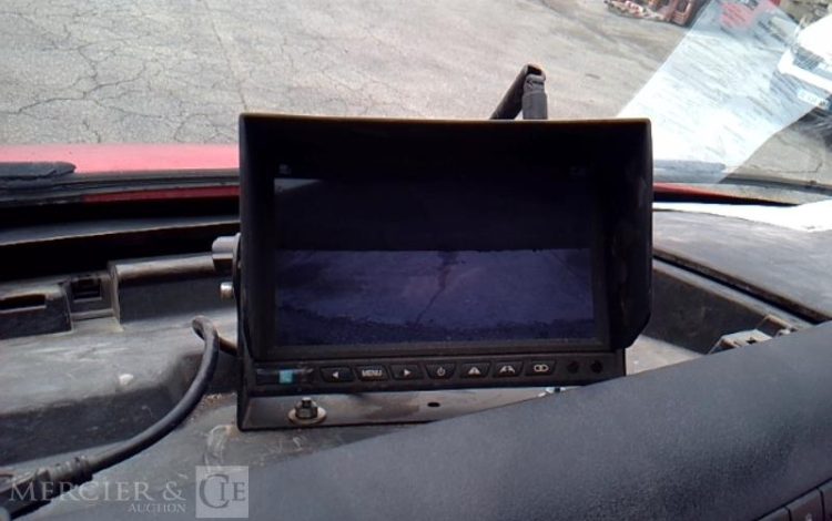 IVECO 35-130 BENNE SIMPLE CABINE COFFRE ROUGE DL-530-RG