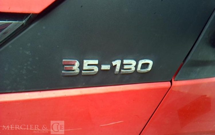 IVECO 35-130 BENNE SIMPLE CABINE COFFRE ROUGE DL-530-RG