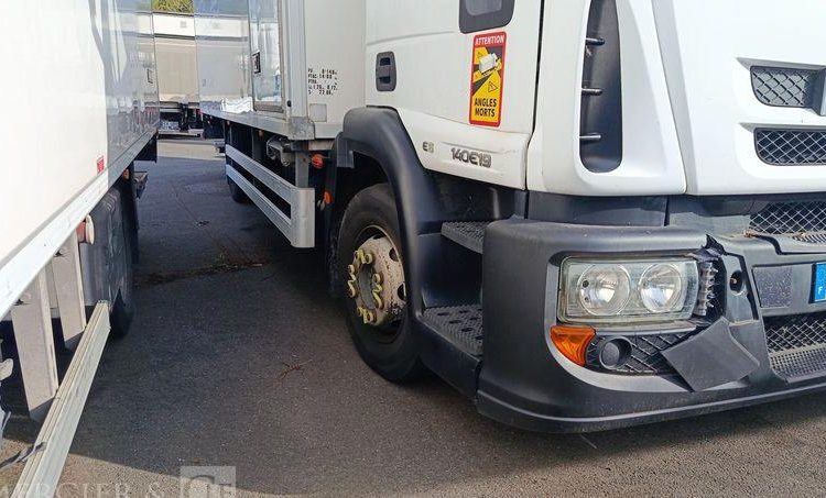 IVECO EUROCARGO 140E19 FRIGO/HAYON – EN DESIGNATION(93)  DQ-481-TY