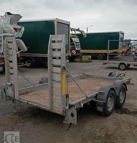 HUBIERE REMORQUE PORTE ENGIN 2 ESSIEUX – PTAC : 3,5 TONNES – ANNEE 2015 BLANC DR-403-RA