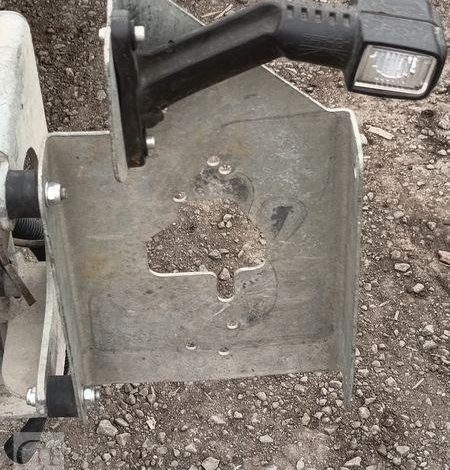 HUBIERE REMORQUE PORTE ENGIN 2 ESSIEUX – PTAC : 3,5 TONNES – ANNEE 2015 BLANC DR-403-RA