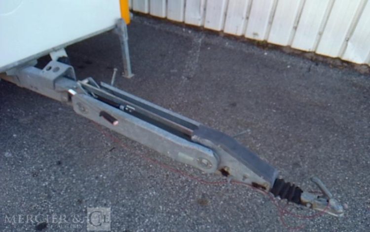 CNSE ABRI DE CHANTIER 9M2 ISOLE + WC  DY-943-DS