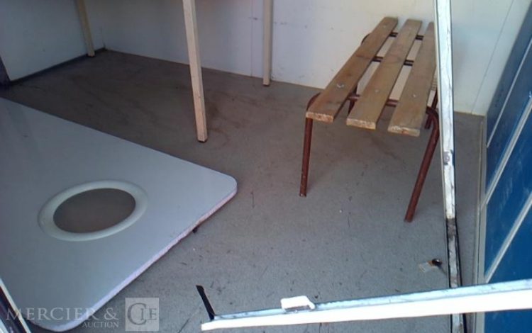 CNSE ABRI DE CHANTIER 9M2 ISOLE + WC  DY-943-DS