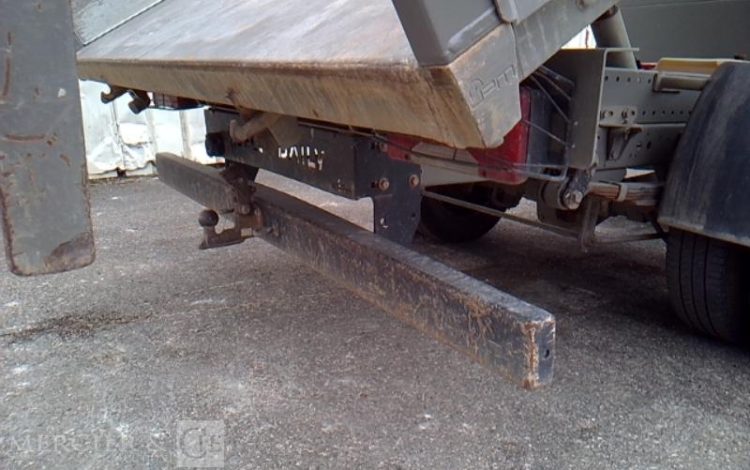 IVECO 35-130 BENNE SIMPLE CABINE COFFRE ROUGE EB-434-GW