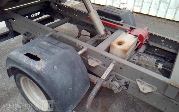 IVECO 35-130 BENNE SIMPLE CABINE COFFRE ROUGE EB-434-GW